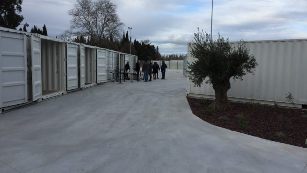 Self Stockage yH5BAEAAAAALAAAAAABAAEAAAIBRAA7